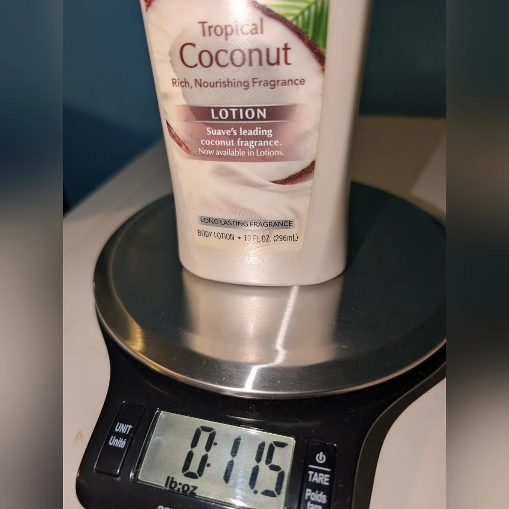 NWOT Suave Essentials Tropical Coconut Body Lotion 10oz